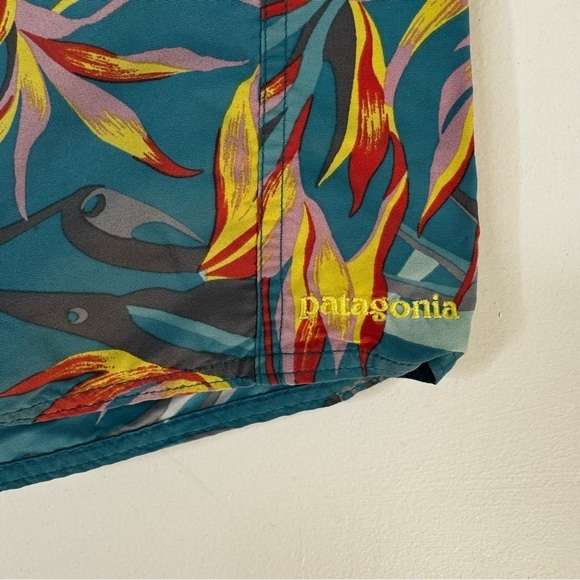 Patagonia Men’s Board Shorts Bird of Paradise blue - Picture 2 of 8